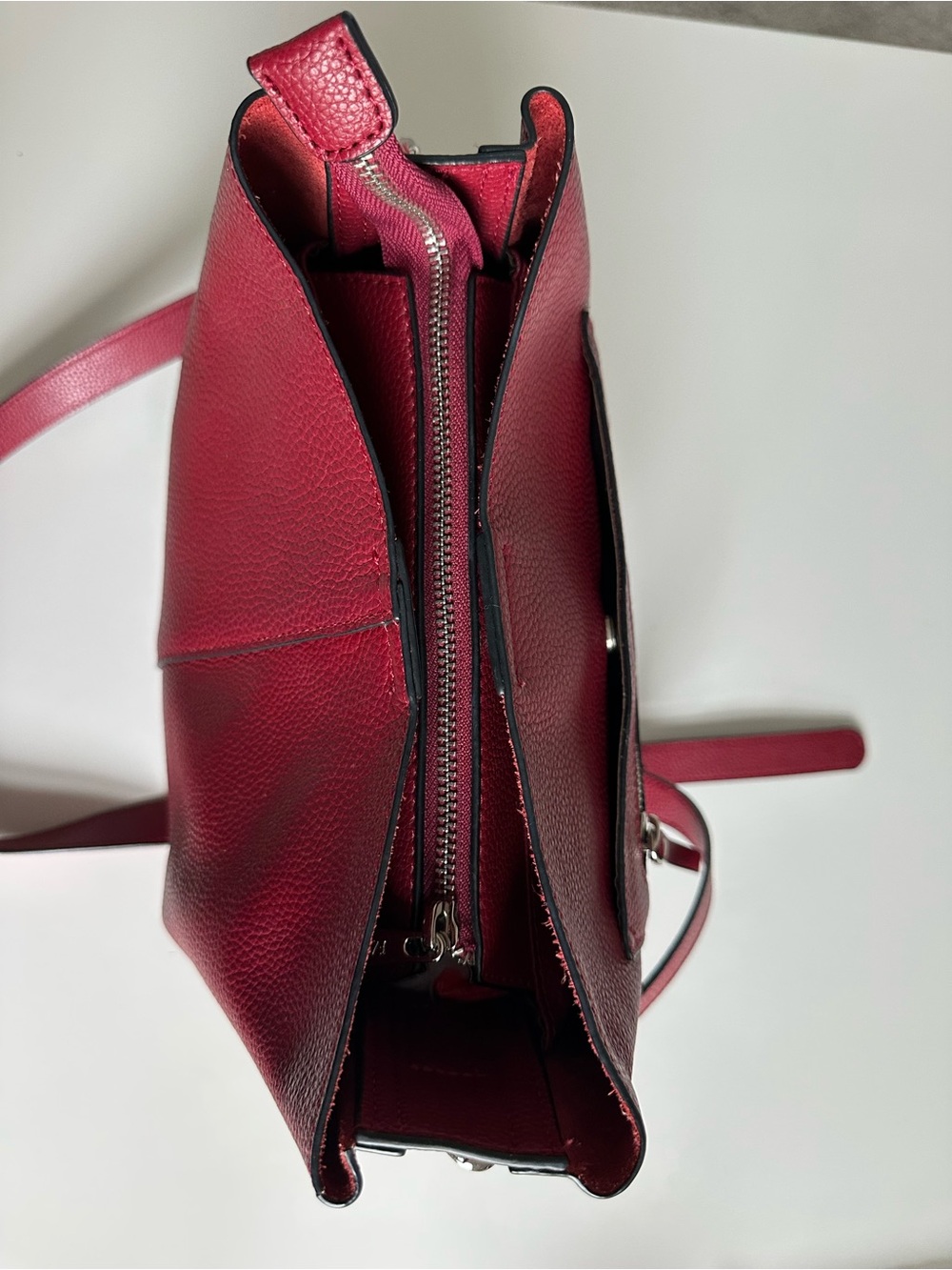 S-Zone Genuine Pebbled Leather Crossbody Bag Red Silver Hardware Zipper Closure - Picture 6 of 16